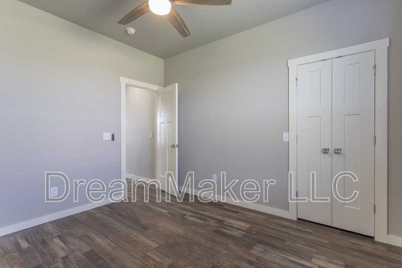 3141 Se 35th St - Photo 6 of 29