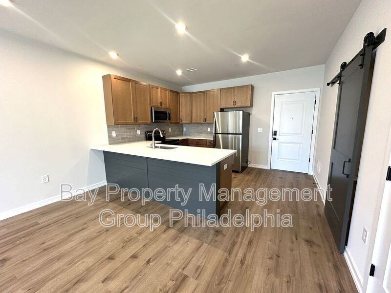 409 W Butler Ave #318 - Photo 6 of 50