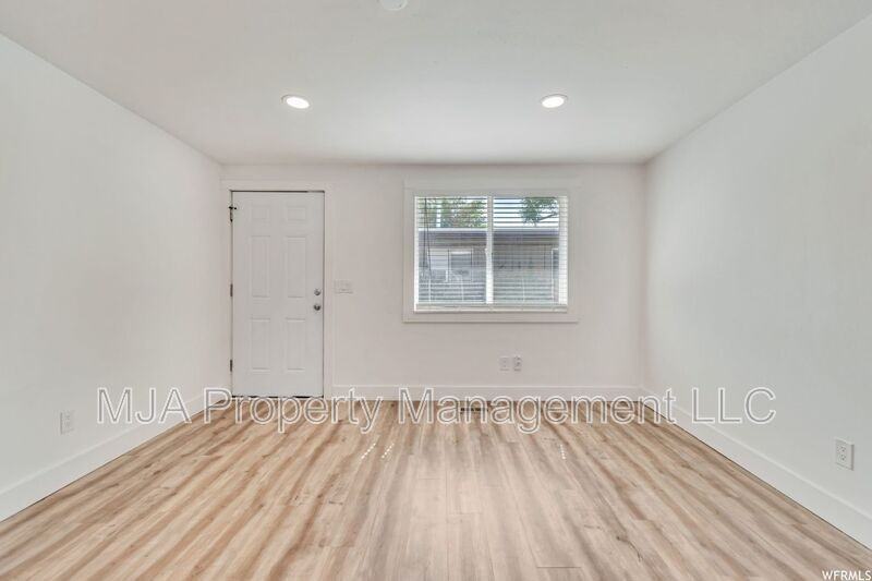 927 Westnorth #6 - Photo 2 of 9