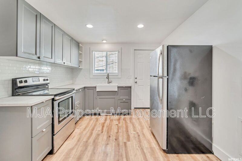 927 Westnorth #6 - Photo 3 of 9