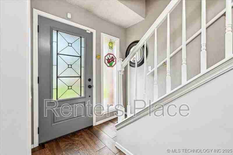 6310 S 72nd East Pl - Photo 5 of 31