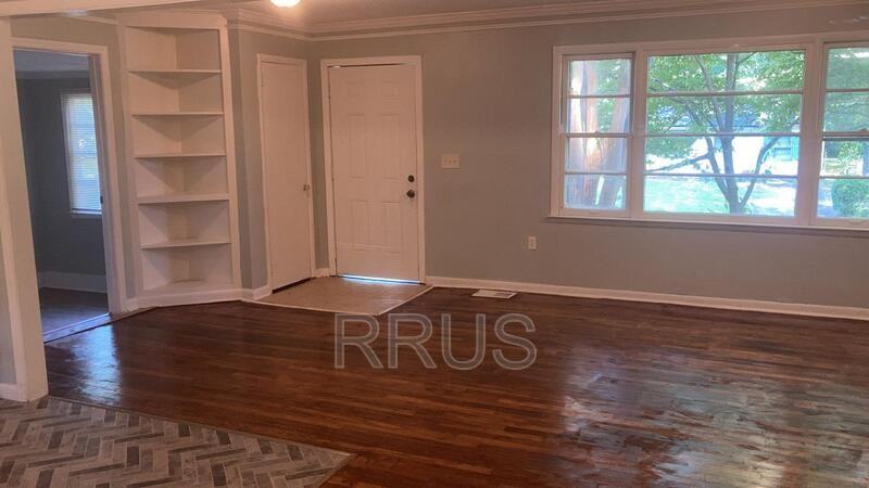 2364 Brackett St Sw - Photo 2 of 10