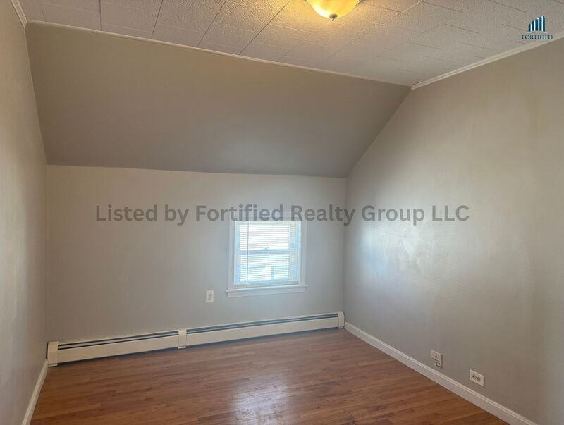 94 Buffinton St #3 - Photo 7 of 10