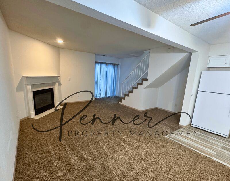 503 Ne 1st St #D - Photo 2 of 13