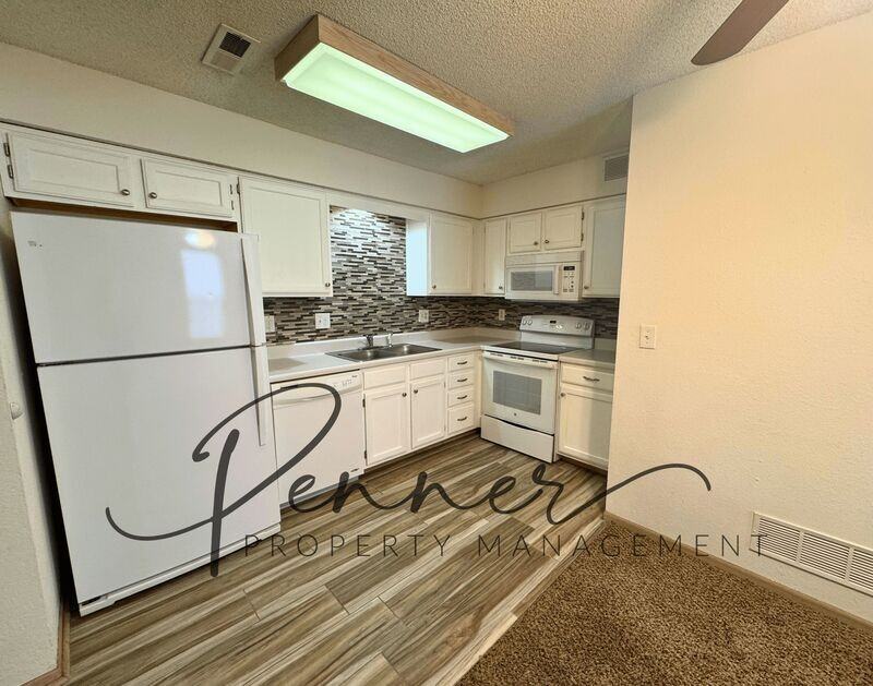 503 Ne 1st St #D - Photo 3 of 13