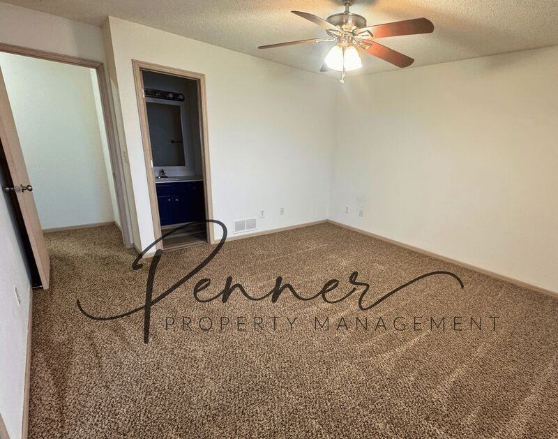 503 Ne 1st St #D - Photo 6 of 13