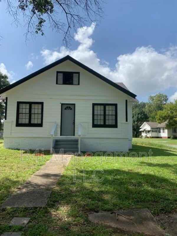 4018 3rd Ave - Photo 2 of 50