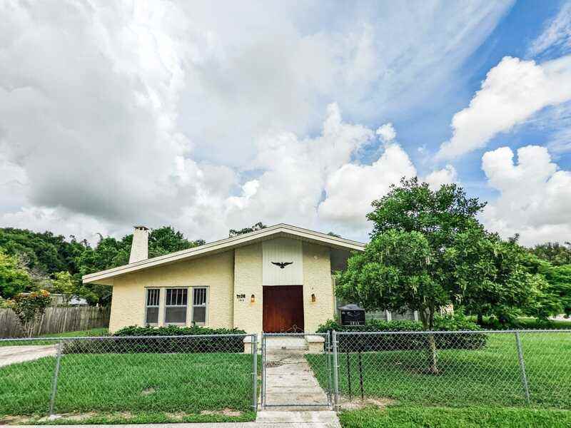 1013 23rd St W - Photo 2 of 37