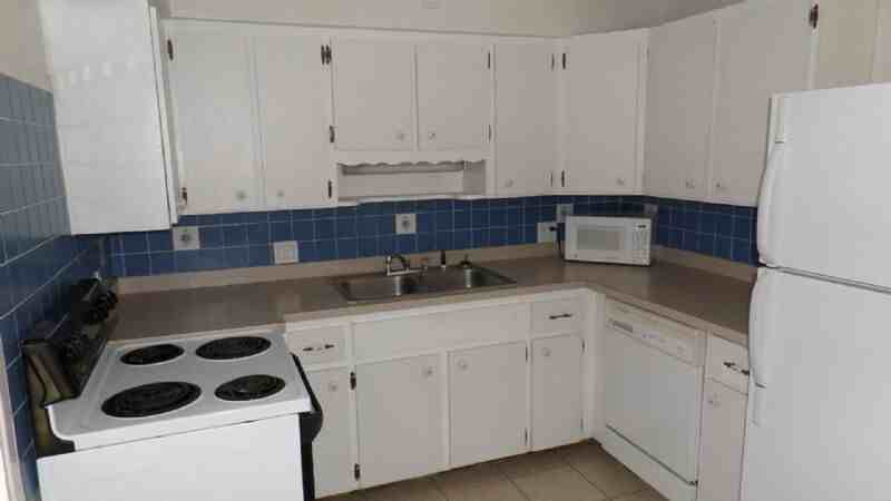 2050 33rd Ave N - Photo 4 of 15