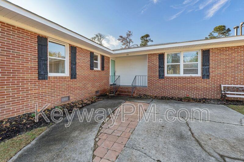 116 Thomas Drive - Photo 4 of 27