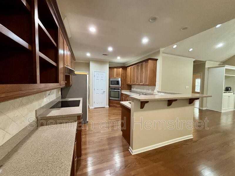 2002 Amberley Dr - Photo 6 of 21