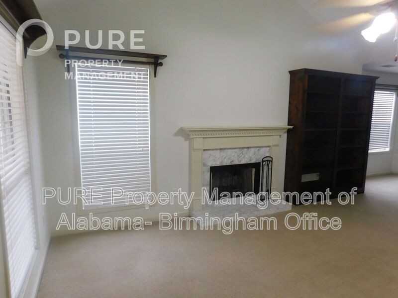 1011 Wyndham Lane - Photo 5 of 32