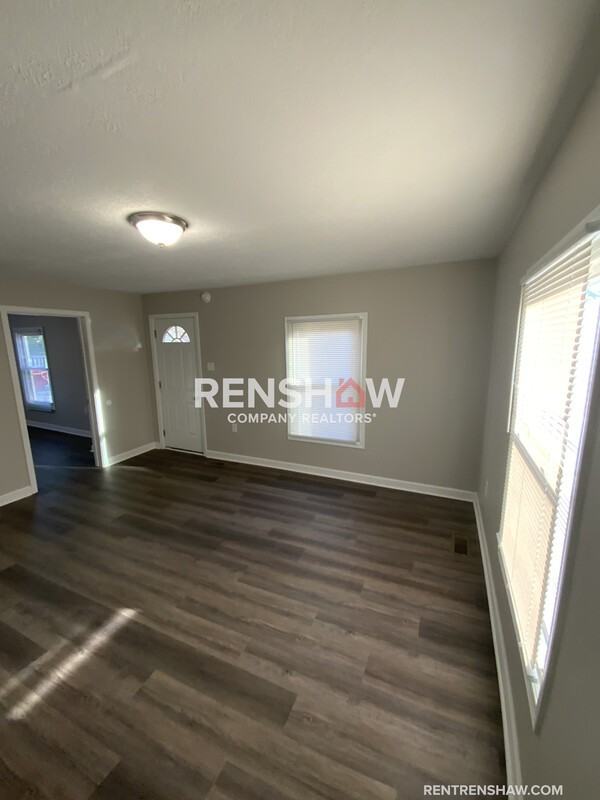 158 S Royal St - Photo 2 of 20