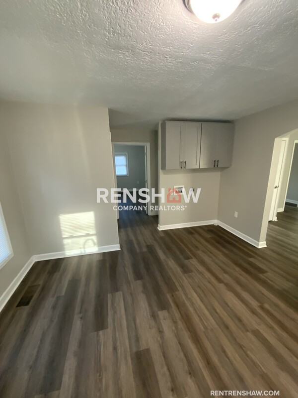 158 S Royal St - Photo 3 of 20