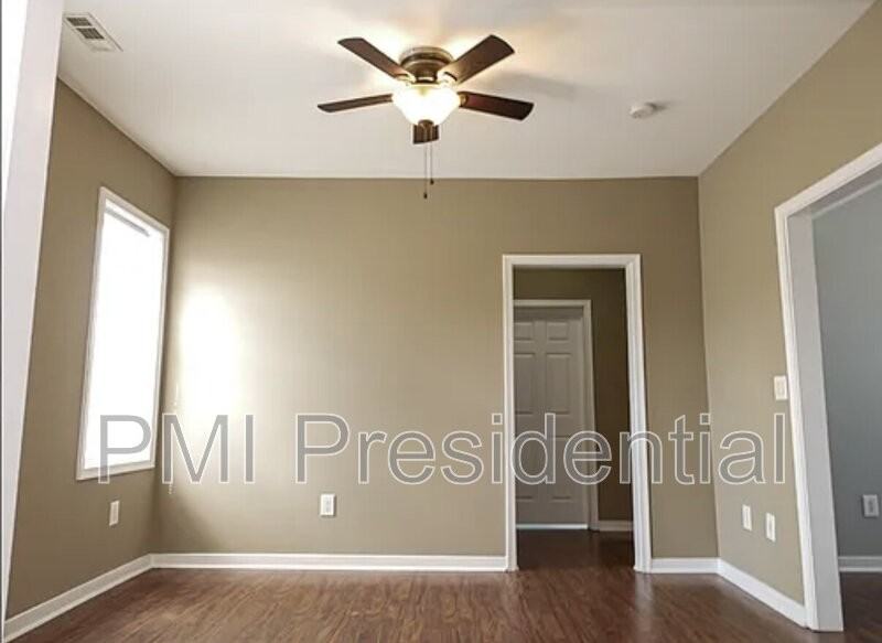 2929 Garland Ave - Photo 6 of 10