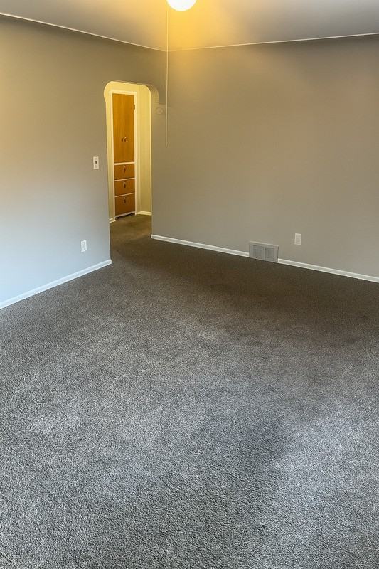 2235 Ridgelawn Avenue - Photo 2 of 14