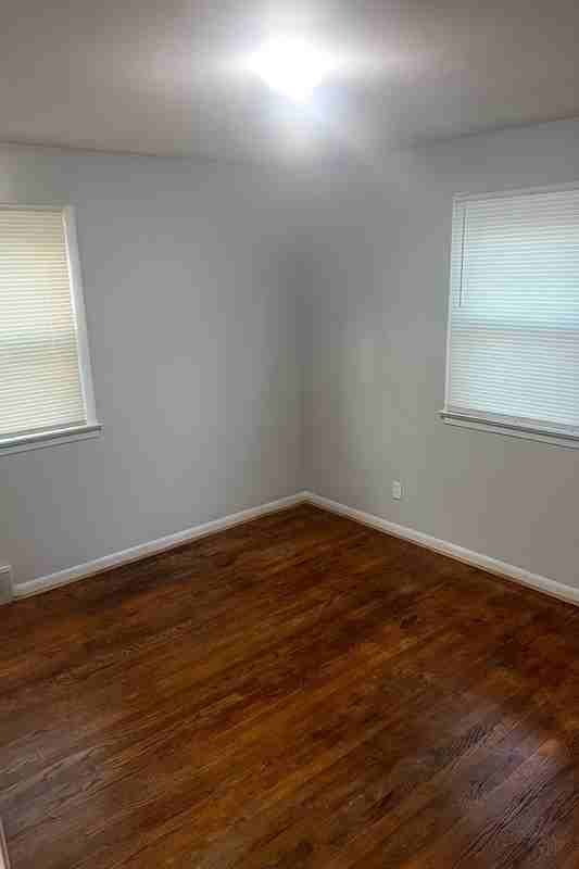 2235 Ridgelawn Avenue - Photo 4 of 14