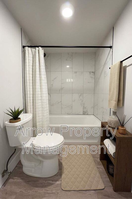 2323 T St #10 - Photo 5 of 7