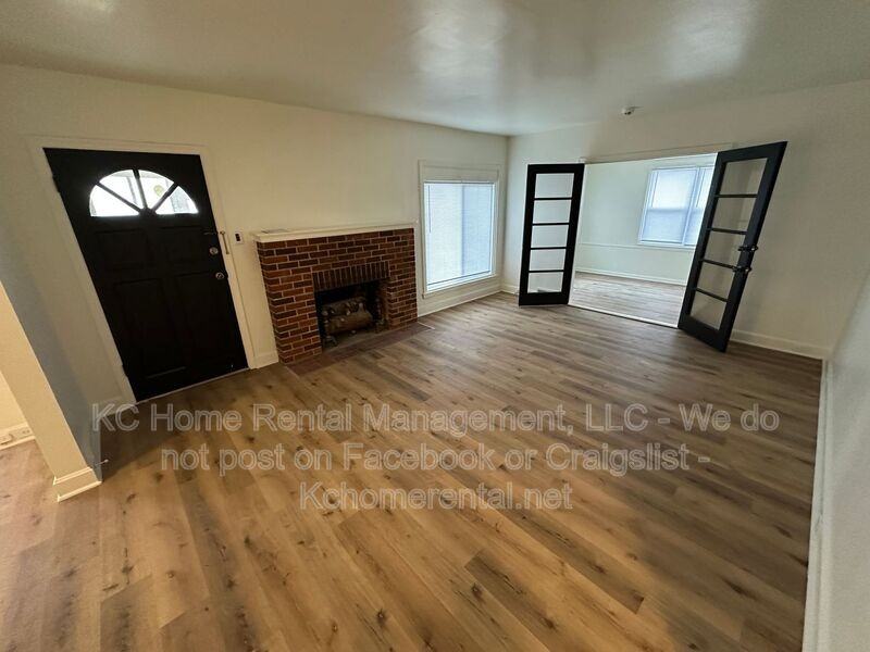 4748 Eastern Ave - Photo 4 of 38