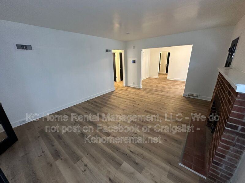 4748 Eastern Ave - Photo 6 of 38