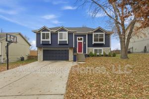 featured image of 11516 North Windsor Avenue