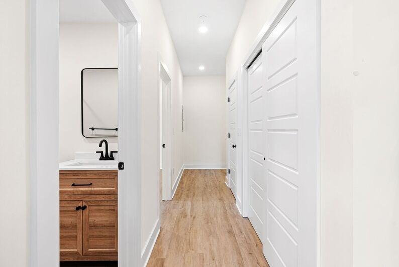 6155 Ridge Ave - Photo 7 of 16