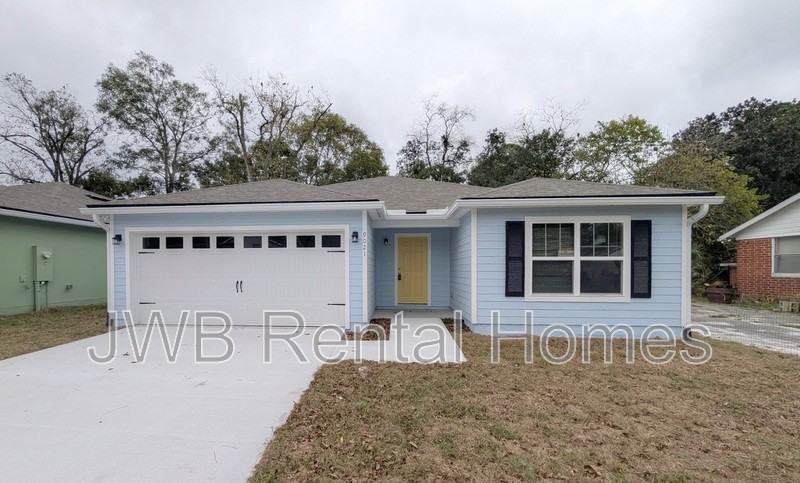 9021 5th Ave - Photo 2 of 17