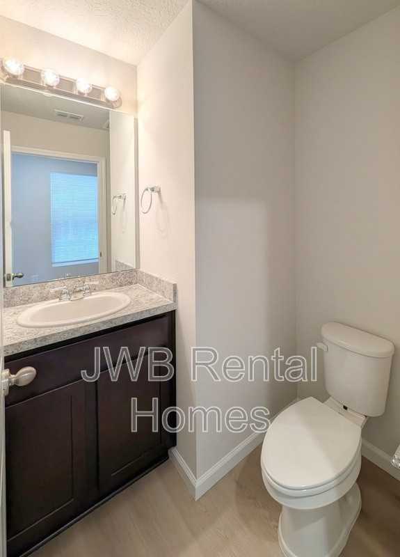 1466 Mason Ave - Photo 7 of 17