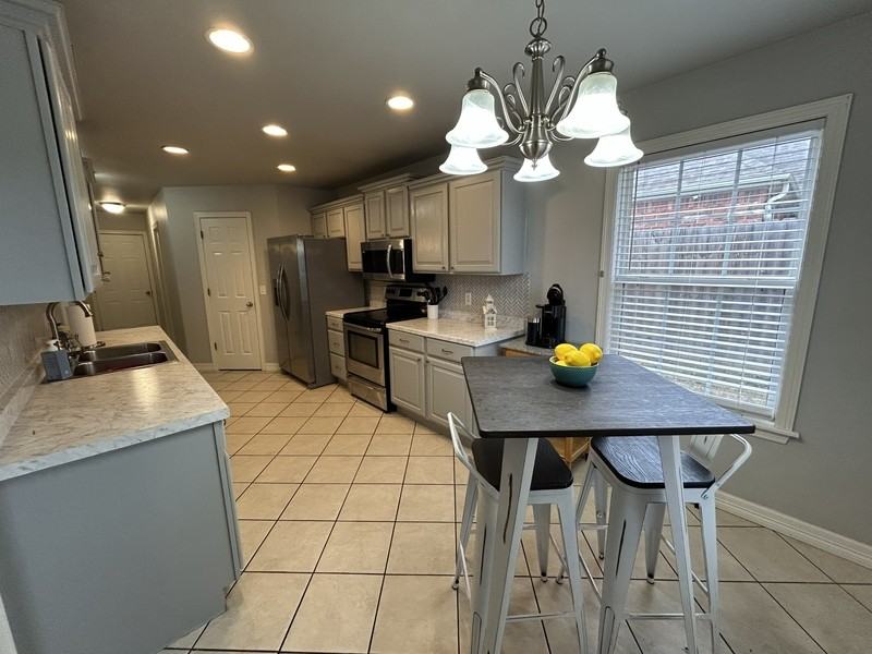 4800 Sw Golden Eagle Ave - Photo 5 of 13