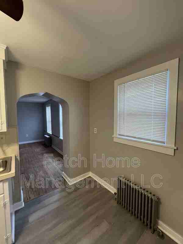 414 New St - Photo 3 of 14