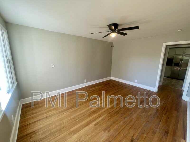 1215 Chevis St #A - Photo 4 of 20