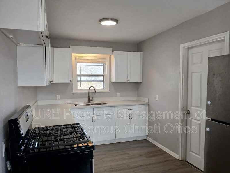 3432 Olsen Dr - Photo 5 of 18