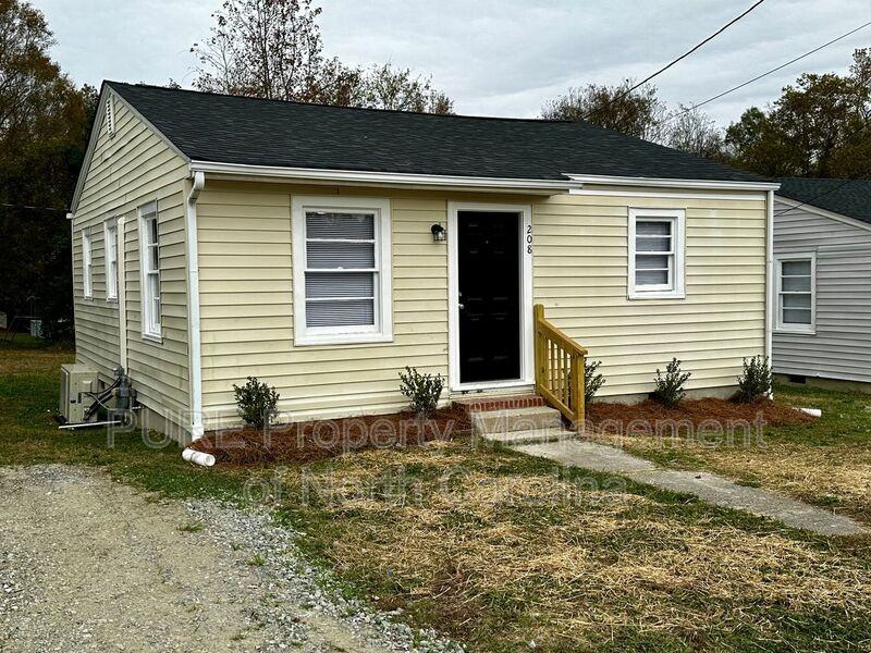 208 S Lexington Dr - Photo 4 of 26