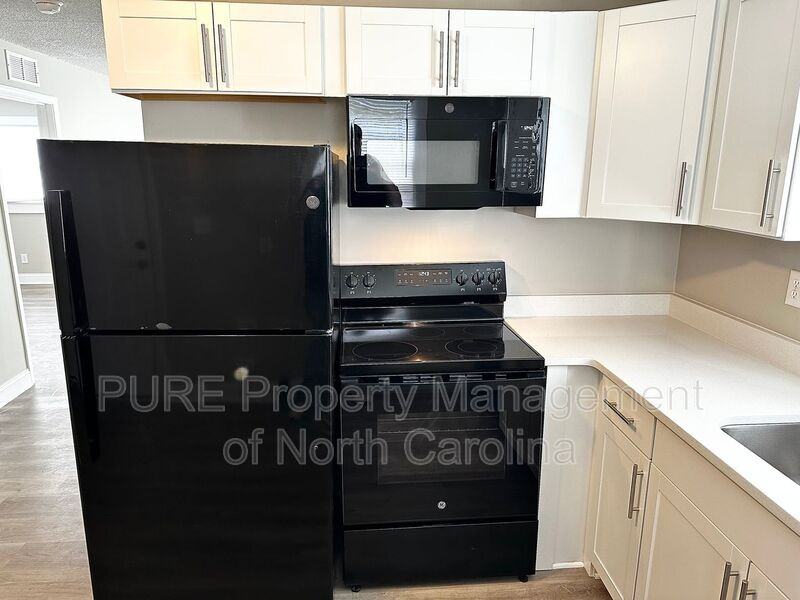 208 S Lexington Dr - Photo 7 of 26