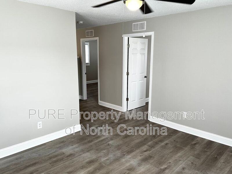 208 S Lexington Dr - Photo 5 of 25