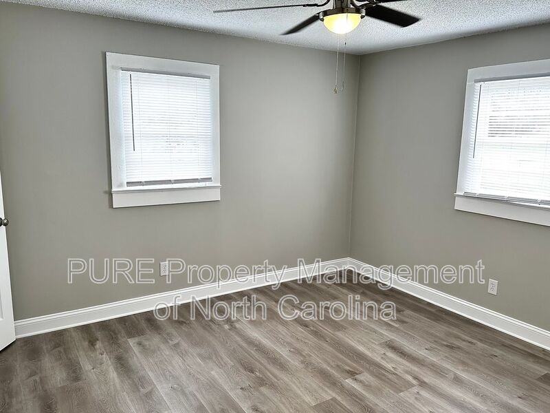 208 S Lexington Dr - Photo 4 of 25