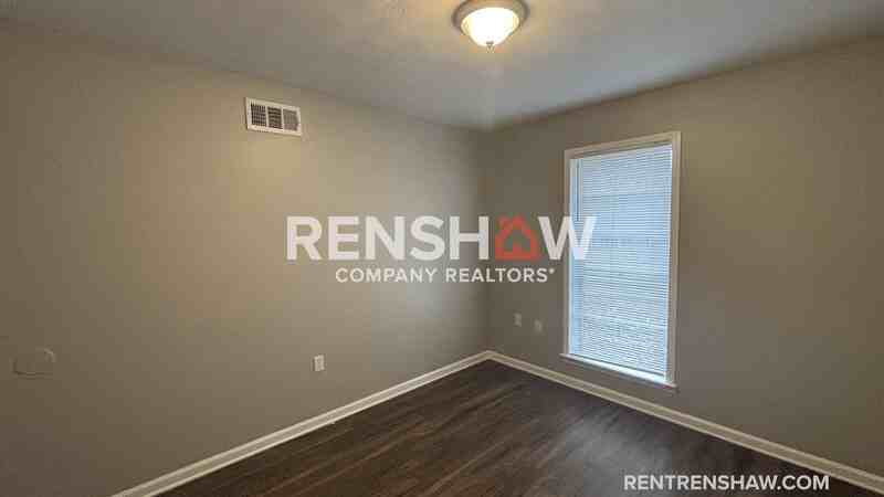 5195 Yale Rd - Photo 3 of 18