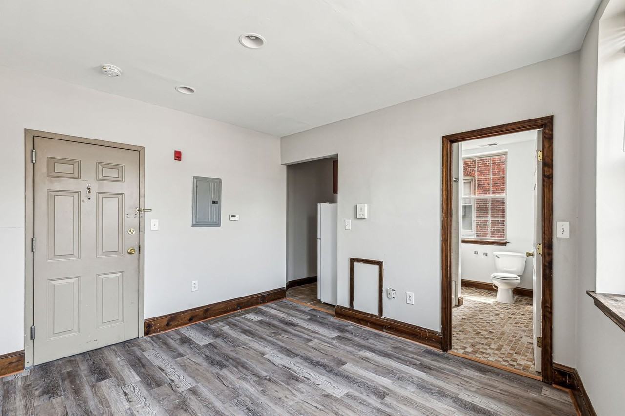 5100 WALNUT STREET LLC - Photo 5 of 12