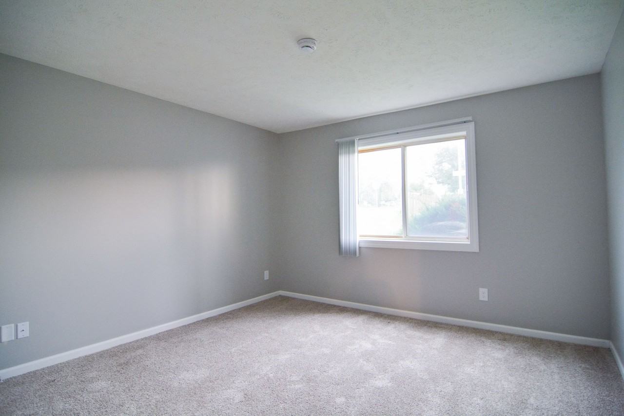 Normandy Hills Apartments LLC - Photo 5 of 41