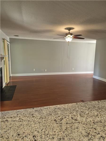 62 Rumson Court Southeast - Photo 4 of 6