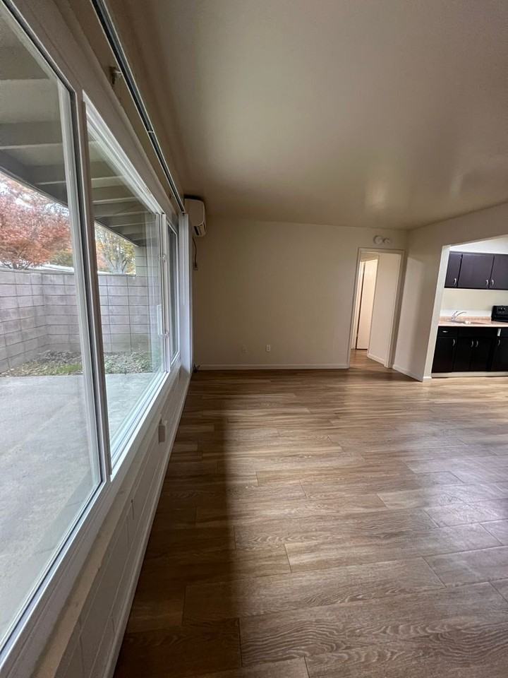 Del Nido Apartments - Photo 4 of 23