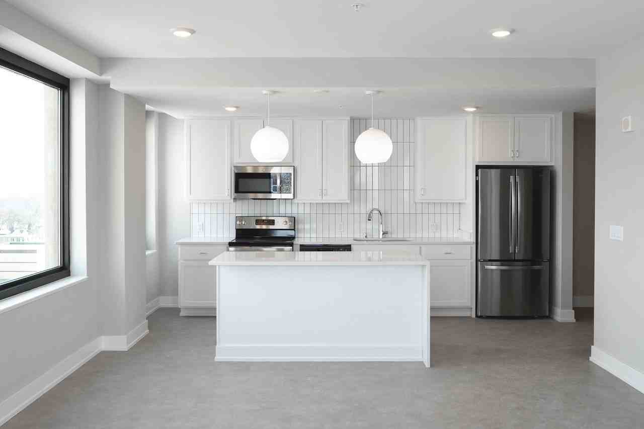 The Residences at Zuelke - Photo 3 of 19