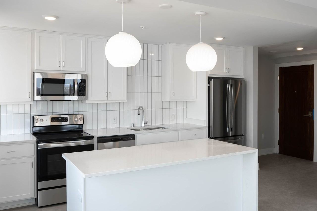 The Residences at Zuelke - Photo 4 of 19