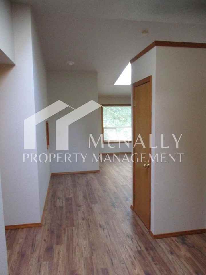 13607 86th Avenue East - Photo 3 of 17