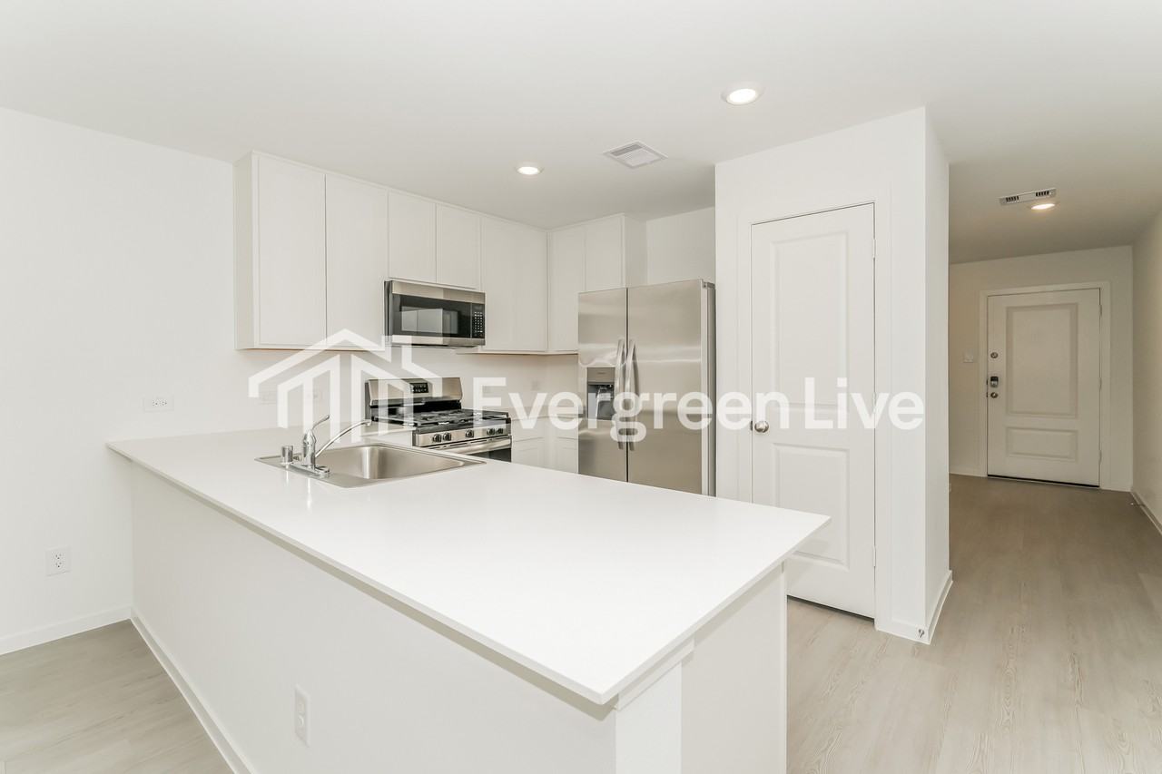 10822 Bird Of Paradise Ln - Photo 6 of 15