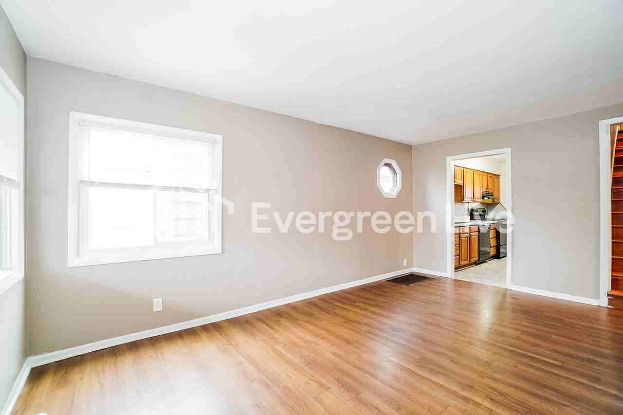 1171 Studer Ave - Photo 5 of 15