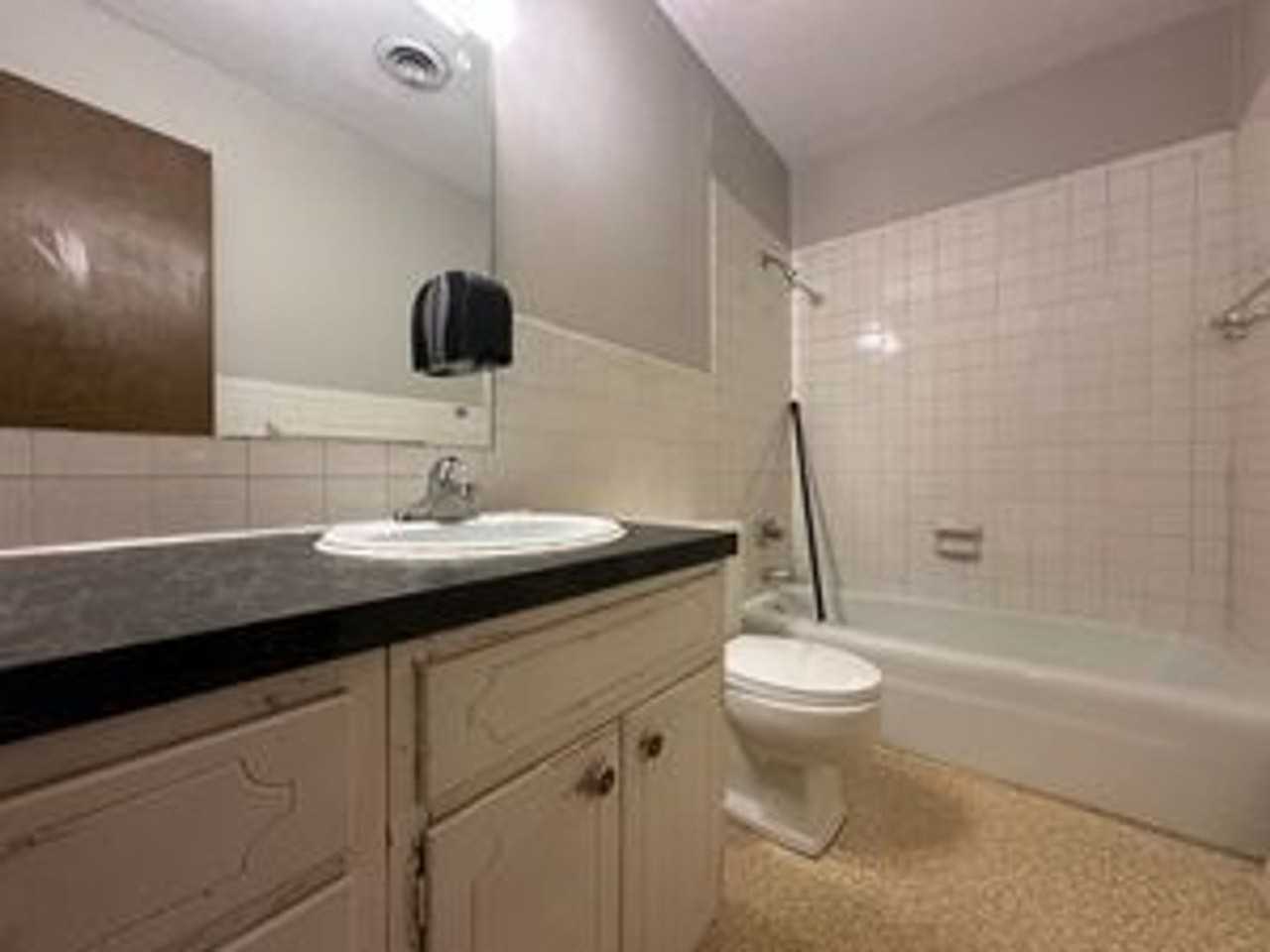 5 Curtis Ct - Photo 5 of 16