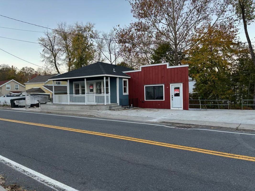 32 Western Avenue - Photo 2 of 9