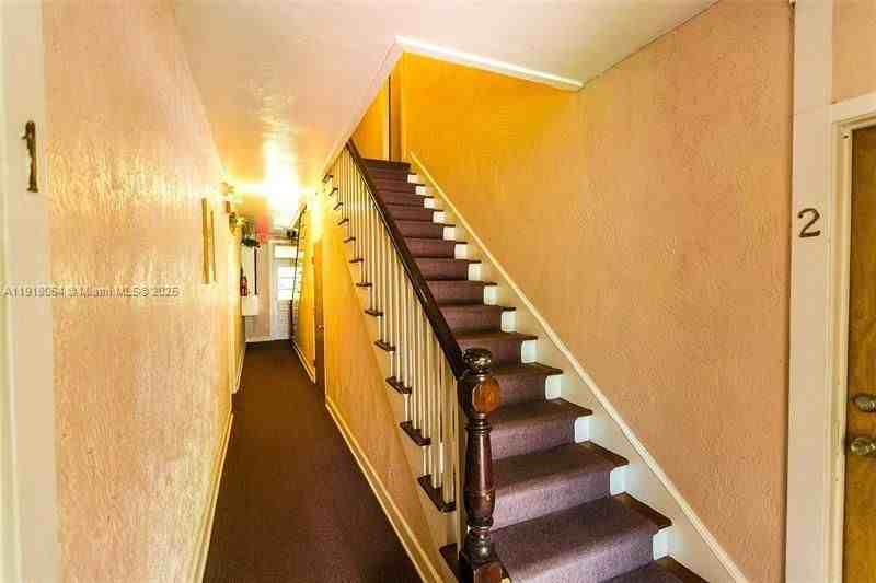 514 Palermo Avenue ##4 - Photo 2 of 15