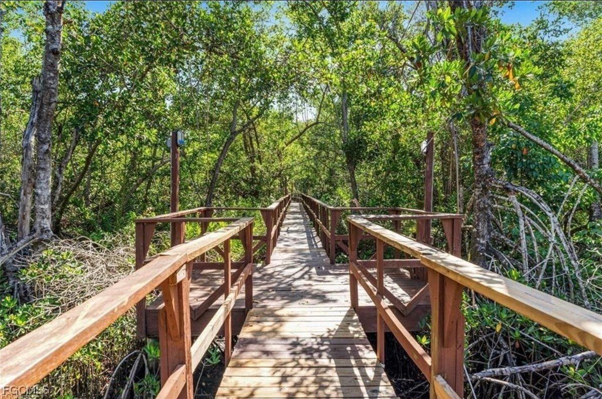 15630 Crystal Lake Drive ##102 - Photo 7 of 12